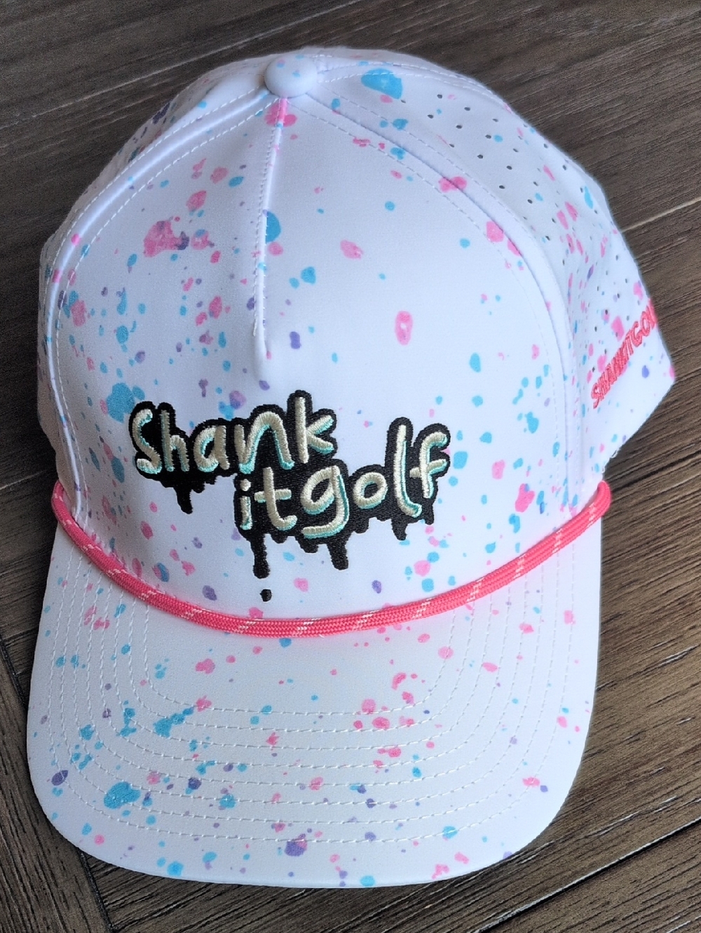 MEN'S White Paint Splatter Golf Hat with Pink Cord